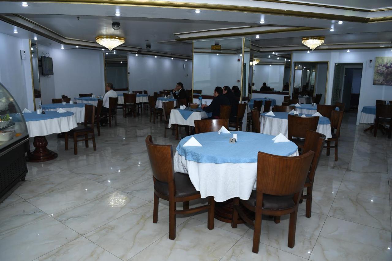 Continental Suite Farwaniya Kuwait City Exterior photo